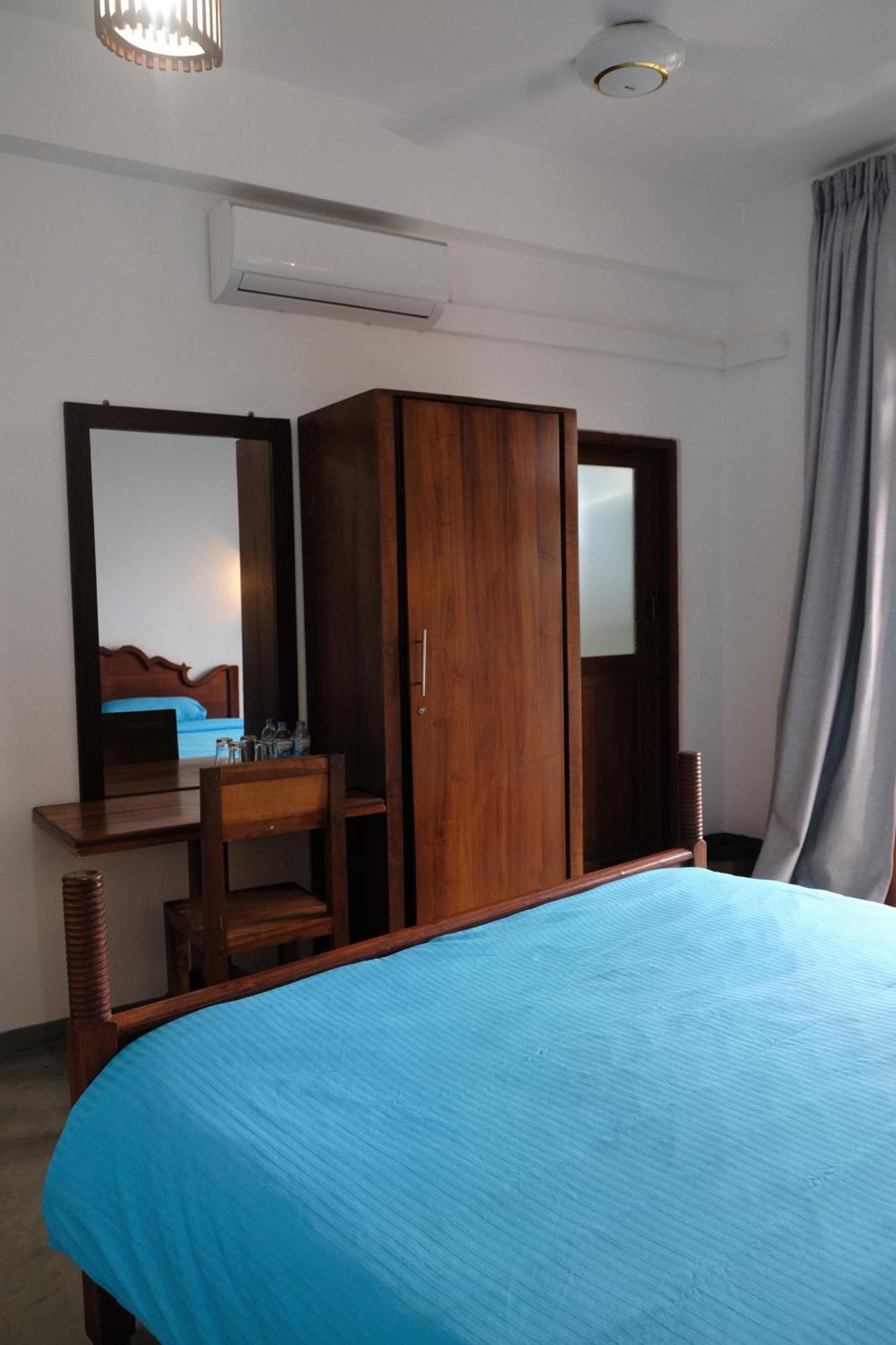 Ruma Surf Hotel Ahangama Eksteriør billede